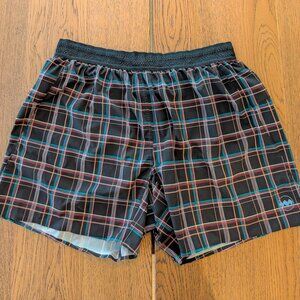 Janji Men's 5" AFO Middle Short in Midnight Plaid - Medium